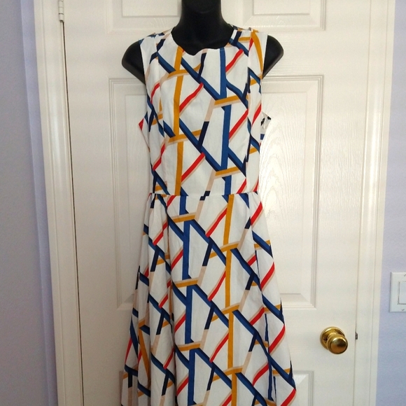 Teeberry & Weave Dresses & Skirts - NWT TeeBerry & Weave Midi Dress with Criss Cross Cut Out Back Detail